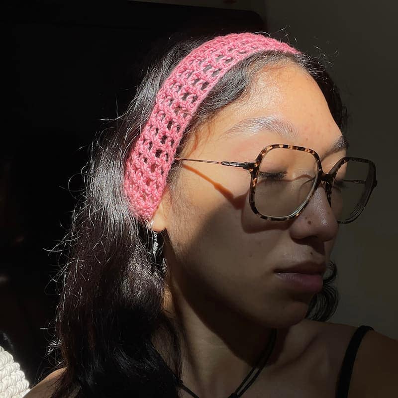 Bandeau rose fait main au crochet.